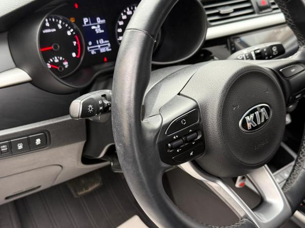 Kia Rio IV с пробегом 2020 года, цена 1 649 000 рублей, 35500 км, хэтчбек, Автокод Объявления