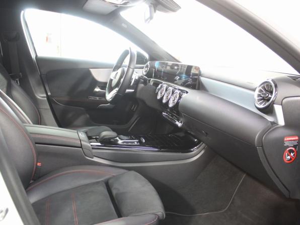 Mercedes-Benz A-Класс IV (W177) с пробегом 2021 года, цена 2 420 000 рублей, 131701 км, седан, Автокод Объявления