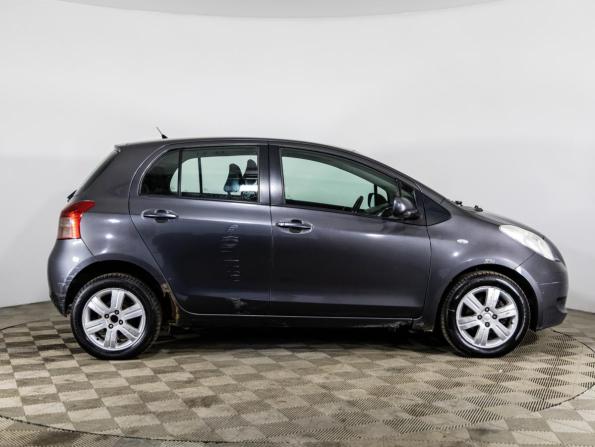 Toyota Yaris II с пробегом 2007 года, цена 499 000 рублей, 189403 км, хэтчбек, Автокод Объявления