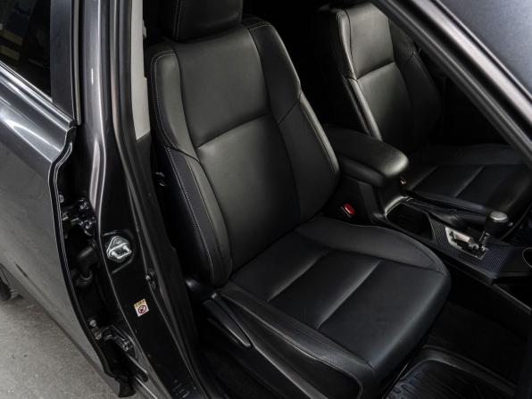 Toyota RAV4 IV (XA40) с пробегом 2015 года, цена 2 365 000 рублей, 181948 км, внедорожник, Автокод Объявления