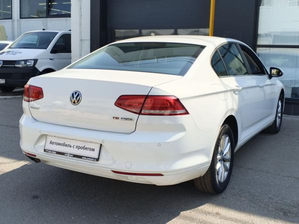 Volkswagen Passat B8 с пробегом 2016 года, цена 1 800 000 рублей, 87813 км, седан, Автокод Объявления