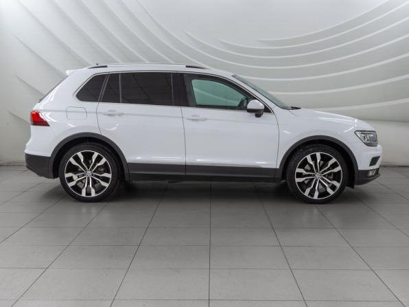 Volkswagen Tiguan II с пробегом 2017 года, цена 2 588 000 рублей, 108448 км, внедорожник, Автокод Объявления