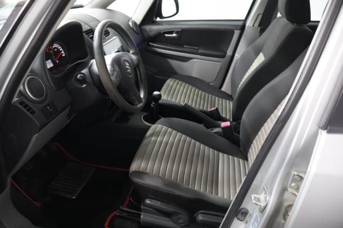 Suzuki SX4 I (Classic) Рестайлинг с пробегом 2013 года, цена 689 000 рублей, 223000 км, хэтчбек, Автокод Объявления