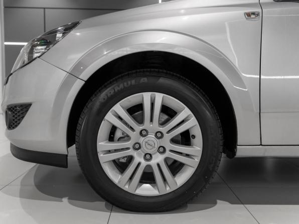 Opel Astra H Рестайлинг с пробегом 2011 года, цена 695 000 рублей, 86833 км, хэтчбек, Автокод Объявления