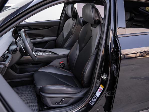 Changan UNI-V I с пробегом 2023 года, цена 2 250 000 рублей, 38499 км, лифтбек, Автокод Объявления
