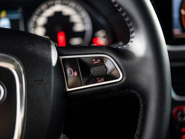 Audi Q5 I (8R) с пробегом 2012 года, цена 1 470 000 рублей, 232196 км, внедорожник, Автокод Объявления