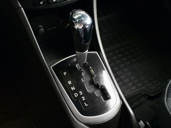 Hyundai Solaris I с пробегом 2013 года, цена 949 995 рублей, 97197 км, седан, Автокод Объявления