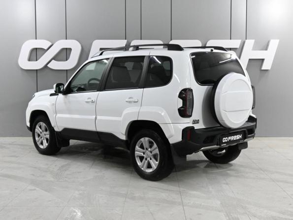 Lada (ВАЗ) Niva Travel I с пробегом 2022 года, цена 1 090 000 рублей, 37434 км, внедорожник, Автокод Объявления