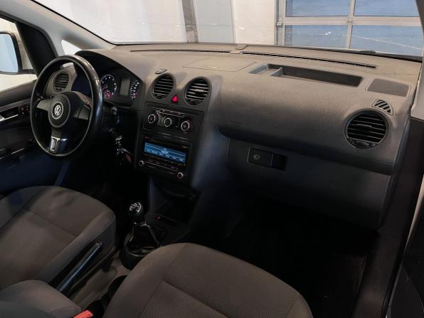 Volkswagen Caddy III Рестайлинг с пробегом 2012 года, цена 750 000 рублей, 265672 км, компактвэн, Автокод Объявления
