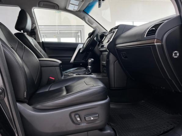 Toyota Land Cruiser Prado 150 Series Рестайлинг 2 с пробегом 2020 года, цена 5 974 000 рублей, 75390 км, внедорожник, Автокод Объявления