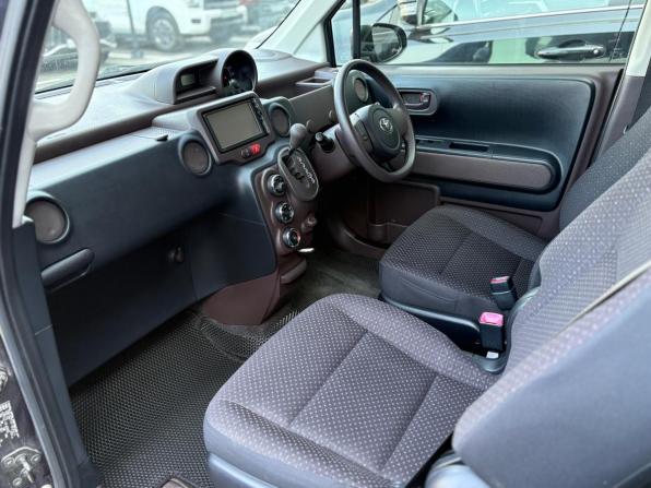 Toyota Spade с пробегом 2015 года, цена 889 000 рублей, 104650 км, минивэн, Автокод Объявления