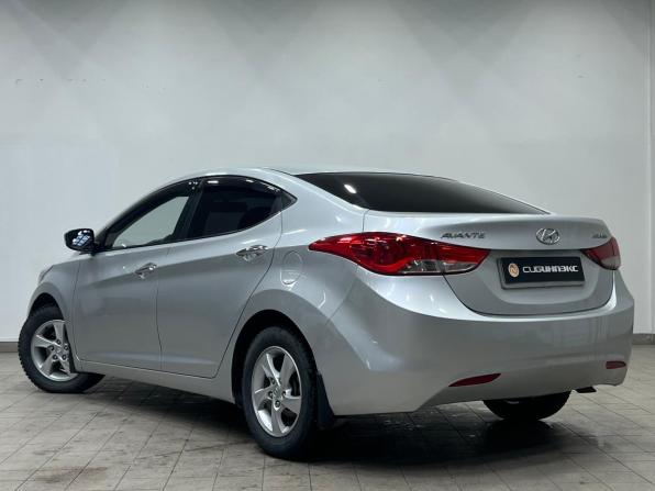 Hyundai Avante V с пробегом 2011 года, цена 915 000 рублей, 223000 км, седан, Автокод Объявления