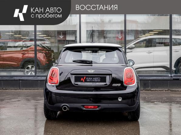 Mini Hatch III (F55/F56) Рестайлинг с пробегом 2019 года, цена 1 897 280 рублей, 105400 км, хэтчбек, Автокод Объявления