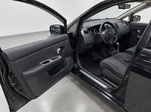 Nissan Tiida I Рестайлинг с пробегом 2010 года, цена 709 000 рублей, 233000 км, хэтчбек, Автокод Объявления