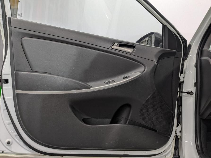 Hyundai Solaris I Рестайлинг Москва  - изображение 19