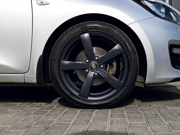 Kia Ceed II Рестайлинг с пробегом 2018 года, цена 1 399 000 рублей, 169021 км, универсал, Автокод Объявления