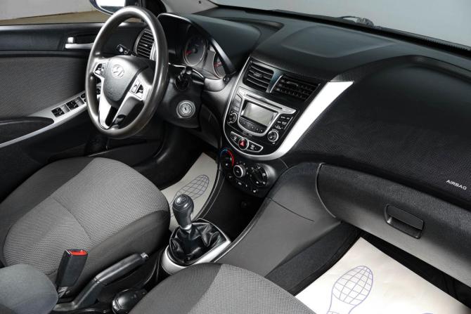Hyundai Solaris I с пробегом 2014 года, цена 649 000 рублей, 304000 км, хэтчбек, Автокод Объявления