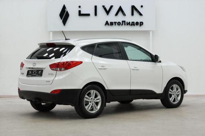 Hyundai ix35 I Рестайлинг с пробегом 2013 года, цена 859 000 рублей, 131986 км, внедорожник, Автокод Объявления