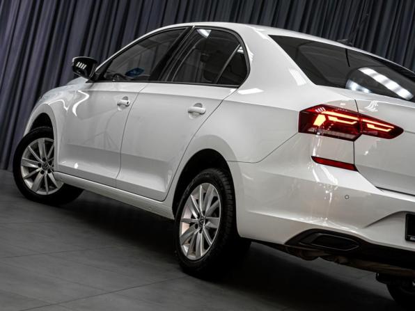 Volkswagen Polo VI с пробегом 2022 года, цена 1 599 000 рублей, 73264 км, лифтбек, Автокод Объявления