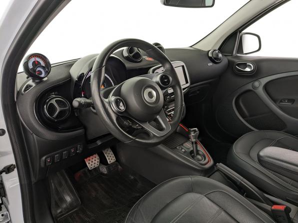 Smart Forfour II с пробегом 2020 года, цена 2 500 000 рублей, 26054 км, хэтчбек, Автокод Объявления