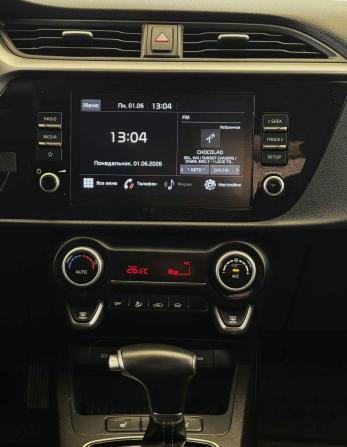 Kia Rio IV Рестайлинг с пробегом 2020 года, цена 1 550 000 рублей, 126081 км, седан, Автокод Объявления