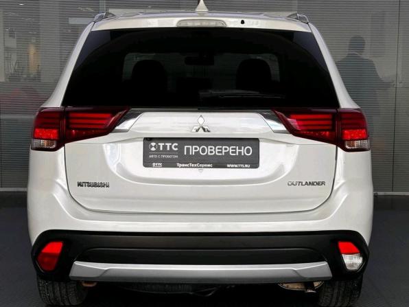 Mitsubishi Outlander III Рестайлинг 2 с пробегом 2016 года, цена 1 780 000 рублей, 173000 км, внедорожник, Автокод Объявления