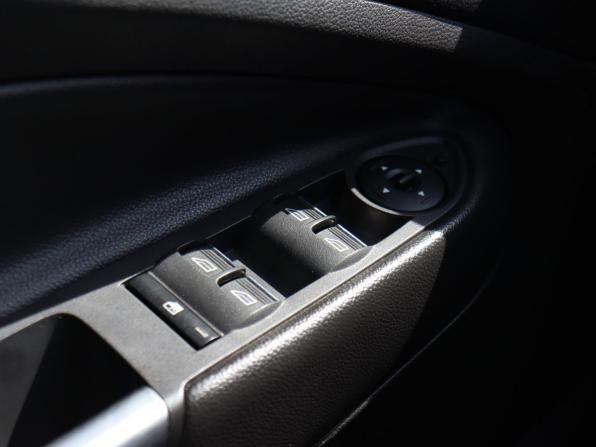 Ford Kuga II Рестайлинг с пробегом 2017 года, цена 1 430 000 рублей, 166370 км, внедорожник, Автокод Объявления