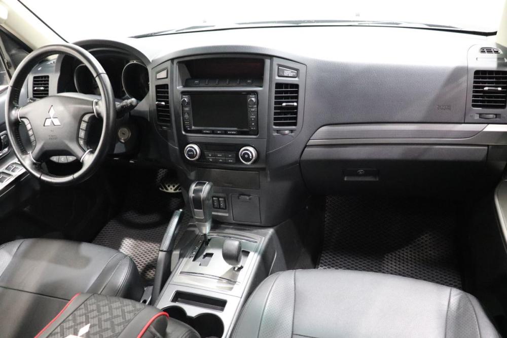 Mitsubishi Pajero IV Рестайлинг 1 Иркутск  - изображение 16