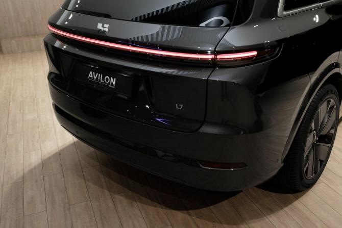 Новый Li Auto (Lixiang) L7 I Рестайлинг 2026 года, цена 10 590 000 рублей, внедорожник, Автокод Объявления