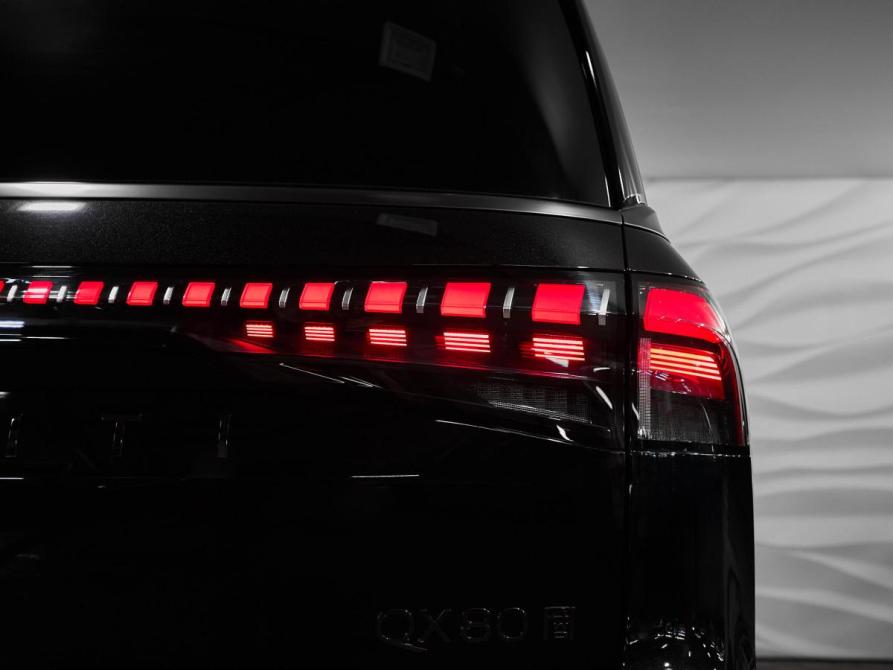 Infiniti QX80 II Москва  - изображение 10