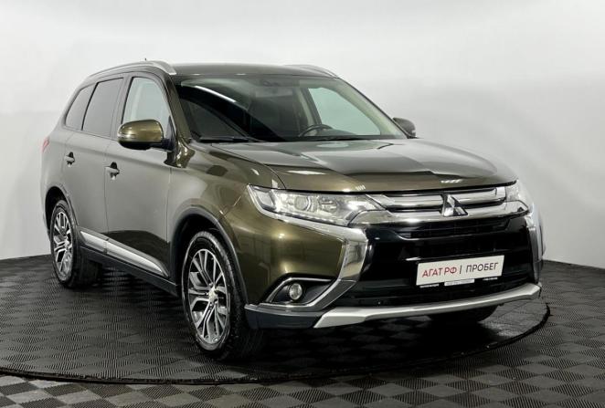 Mitsubishi Outlander III Рестайлинг 2 с пробегом 2015 года, цена 1 660 000 рублей, 171187 км, внедорожник, Автокод Объявления