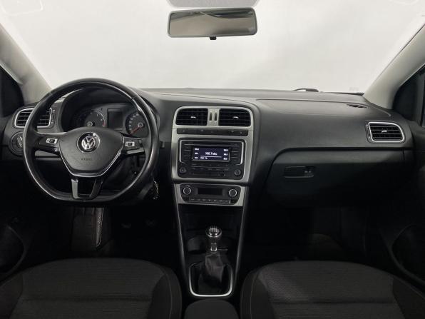 Volkswagen Polo V Рестайлинг с пробегом 2018 года, цена 1 340 000 рублей, 91555 км, седан, Автокод Объявления