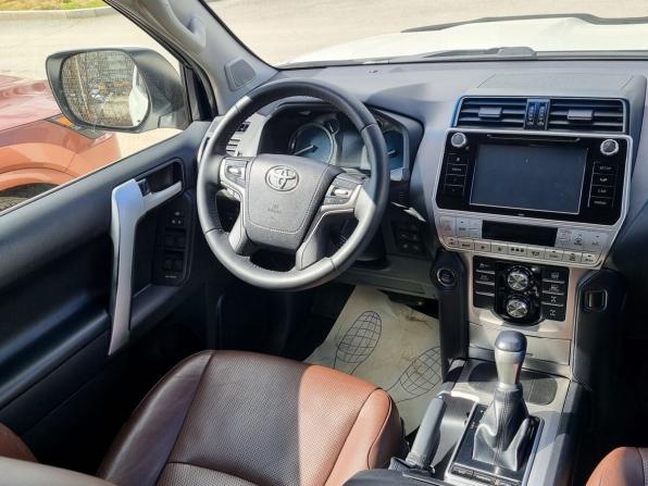 Toyota Land Cruiser Prado 150 Series Рестайлинг 2 с пробегом 2018 года, цена 5 190 000 рублей, 172266 км, внедорожник, Автокод Объявления