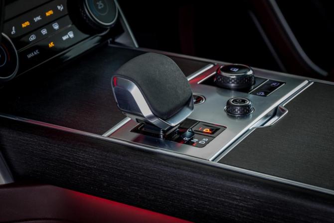 Land Rover Range Rover V с пробегом 2023 года, цена 17 600 000 рублей, 46308 км, внедорожник, Автокод Объявления