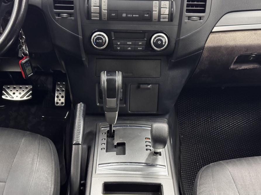 Mitsubishi Pajero IV Рестайлинг 1 Воронеж  - изображение 9