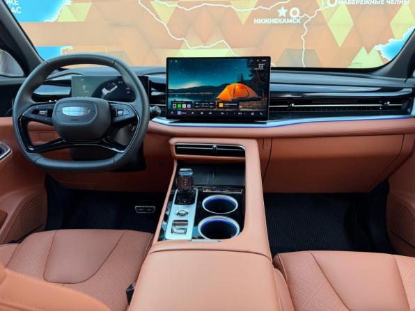 Geely Atlas II с пробегом 2025 года, цена 2 550 000 рублей, 15900 км, внедорожник, Автокод Объявления
