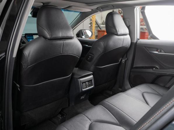 Toyota Camry VIII (XV70) Рестайлинг с пробегом 2023 года, цена 3 799 000 рублей, 32421 км, седан, Автокод Объявления