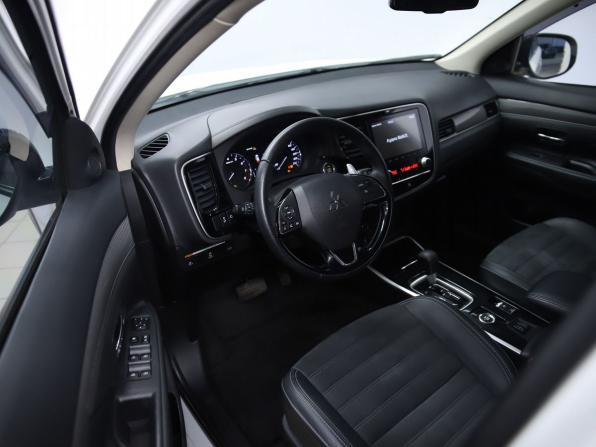 Mitsubishi Outlander III Рестайлинг 3 с пробегом 2021 года, цена 2 650 000 рублей, 126795 км, внедорожник, Автокод Объявления
