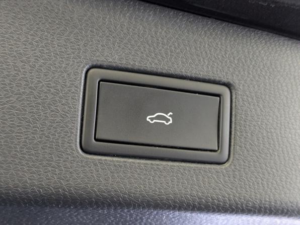 Volkswagen ID.4 с пробегом 2022 года, цена 2 850 000 рублей, 33113 км, внедорожник, Автокод Объявления