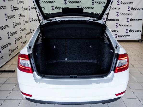 Skoda Octavia III (A7) Рестайлинг с пробегом 2018 года, цена 1 650 000 рублей, 178000 км, лифтбек, Автокод Объявления