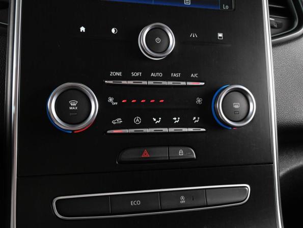 Renault Scenic IV с пробегом 2018 года, цена 1 599 000 рублей, 204496 км, компактвэн, Автокод Объявления