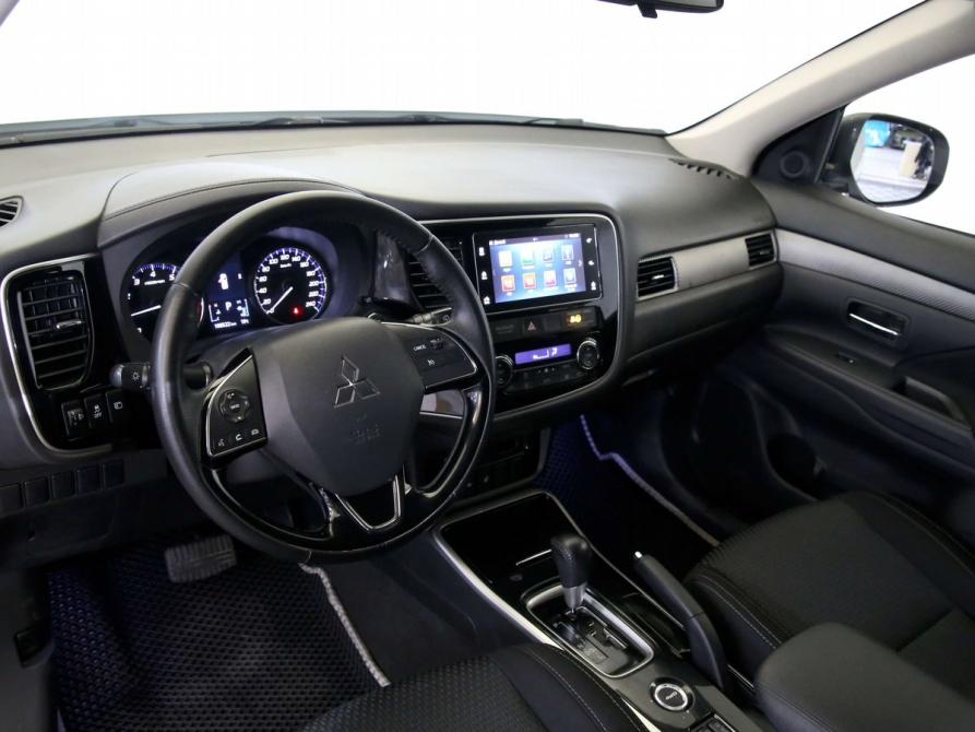 Mitsubishi Outlander III Рестайлинг 2 Санкт-Петербург  - изображение 17