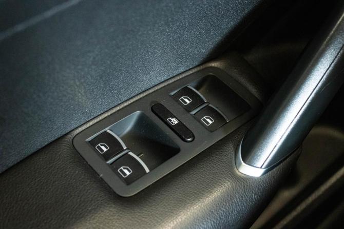 Volkswagen Passat (North America and China) I Рестайлинг с пробегом 2016 года, цена 1 419 000 рублей, 147660 км, седан, Автокод Объявления