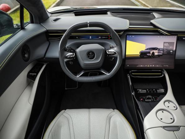 Lotus Eletre с пробегом 2023 года, цена 9 399 000 рублей, 29180 км, внедорожник, Автокод Объявления