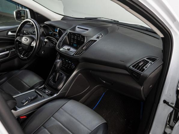 Ford Kuga II Рестайлинг с пробегом 2017 года, цена 1 839 000 рублей, 187457 км, внедорожник, Автокод Объявления