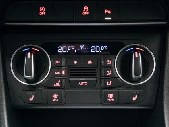 Audi Q3 I (8U) Рестайлинг с пробегом 2015 года, цена 2 250 000 рублей, 117000 км, внедорожник, Автокод Объявления