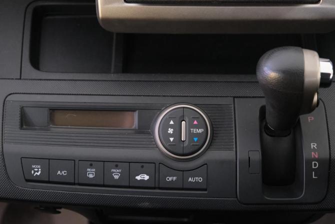 Honda Freed I с пробегом 2011 года, цена 1 199 000 рублей, 135000 км, компактвэн, Автокод Объявления