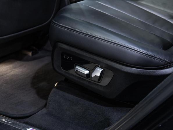 BMW X7 I (G07) с пробегом 2021 года, цена 8 499 700 рублей, 61733 км, внедорожник, Автокод Объявления