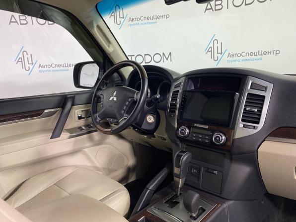 Mitsubishi Pajero IV Рестайлинг 2 с пробегом 2019 года, цена 3 375 000 рублей, 36280 км, внедорожник, Автокод Объявления