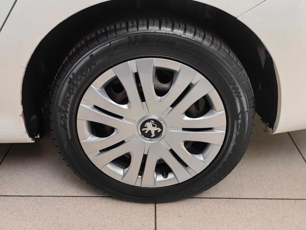 Peugeot 408 I с пробегом 2014 года, цена 584 000 рублей, 130000 км, седан, Автокод Объявления